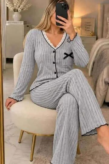 mimi look